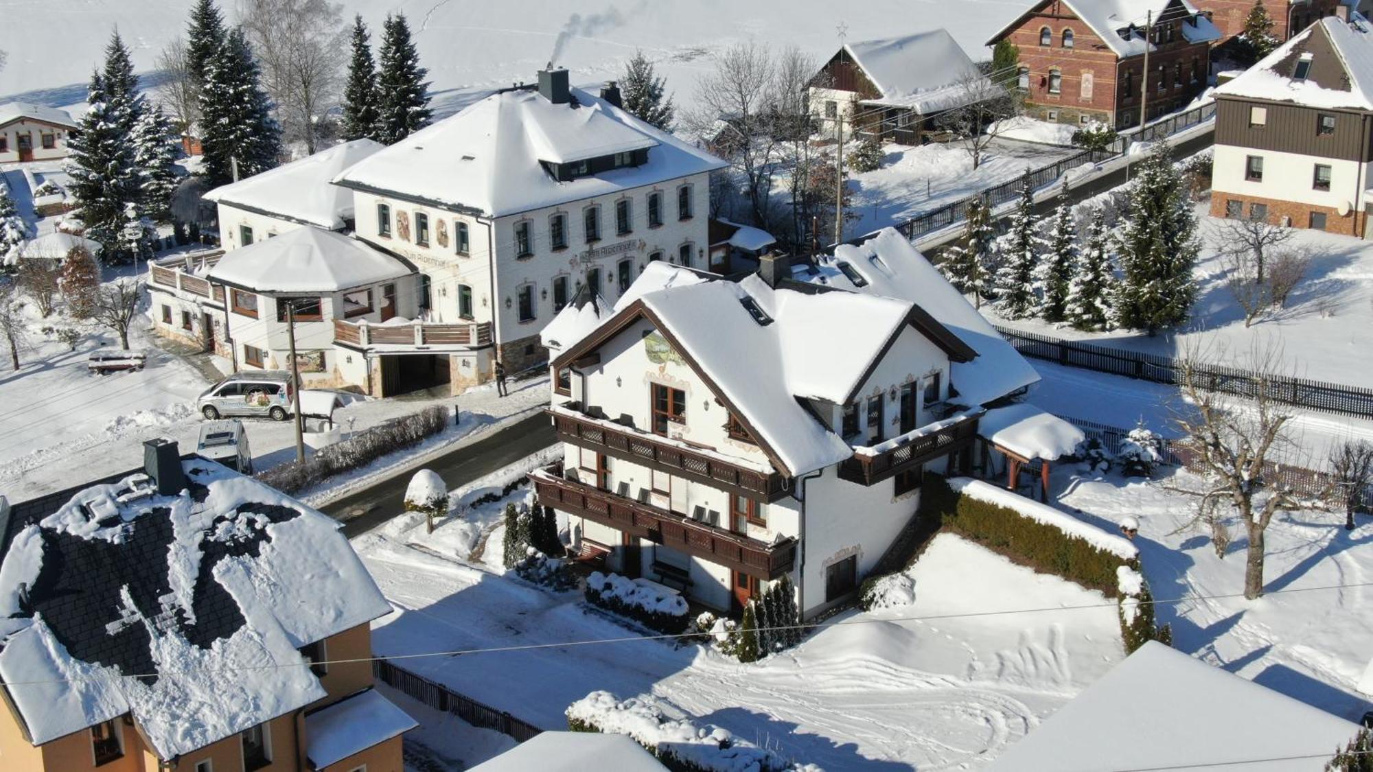 Hotel Alpenhof Markneukirchen Kültér fotó