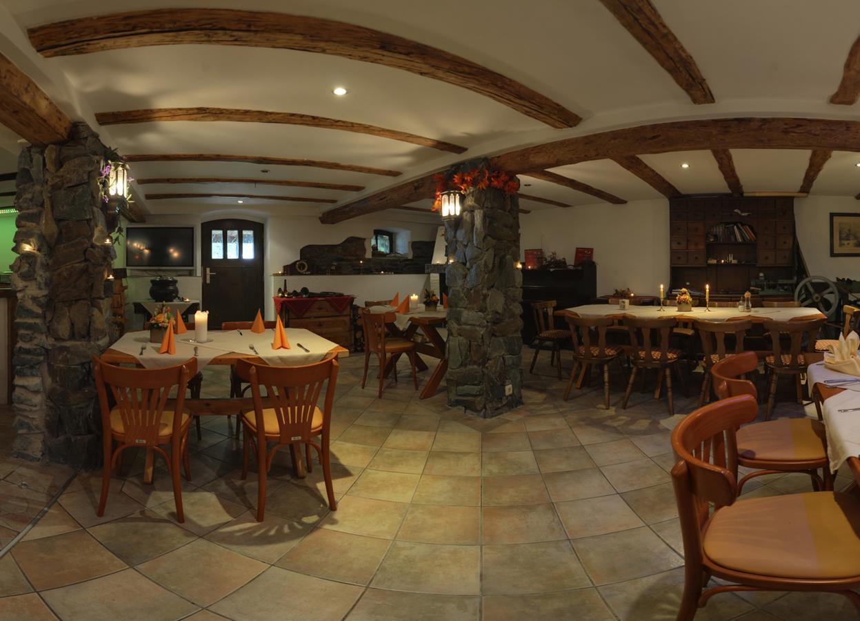 Hotel Alpenhof Markneukirchen Kültér fotó